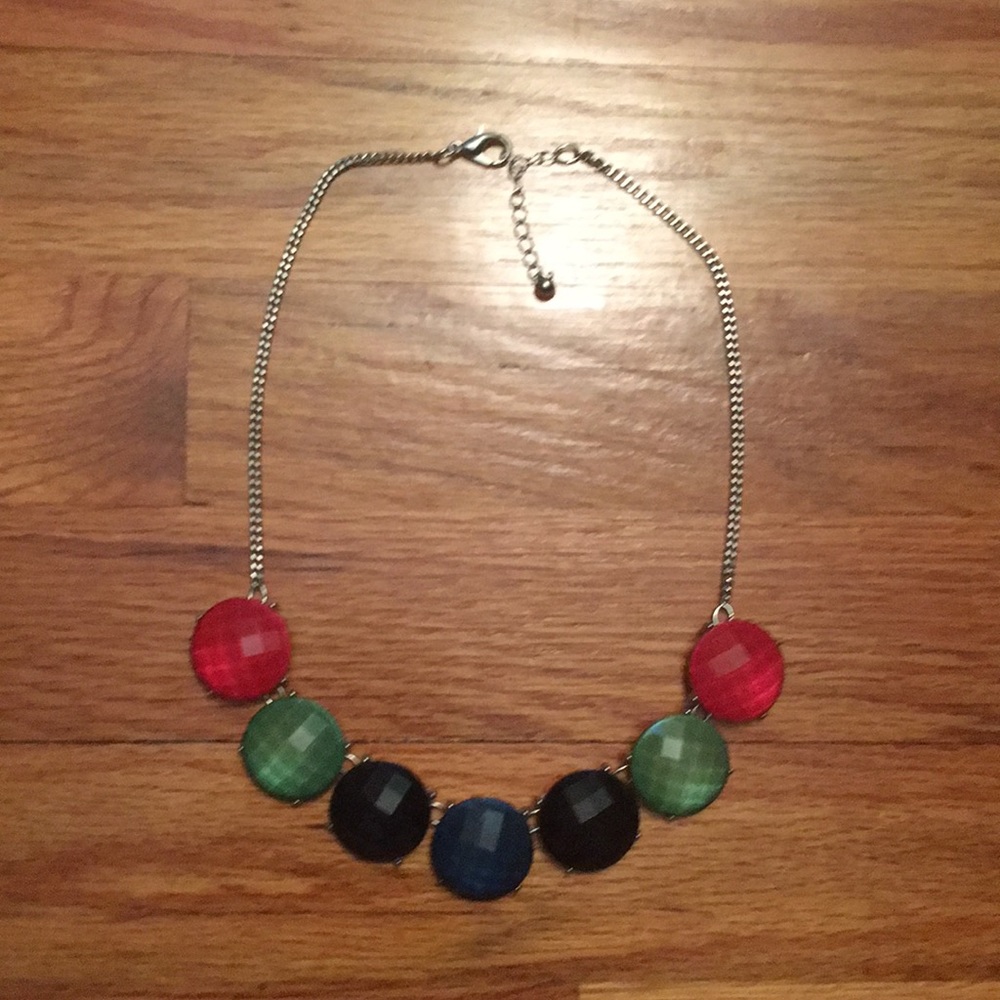 Costume jewelry necklace